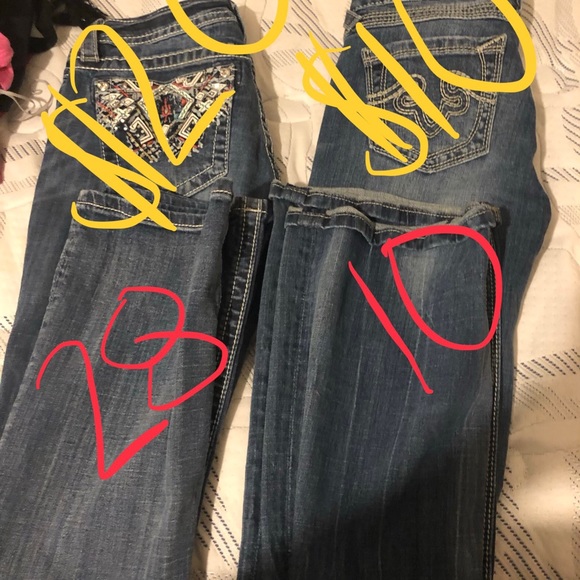 Clothes - Picture 2 of 8